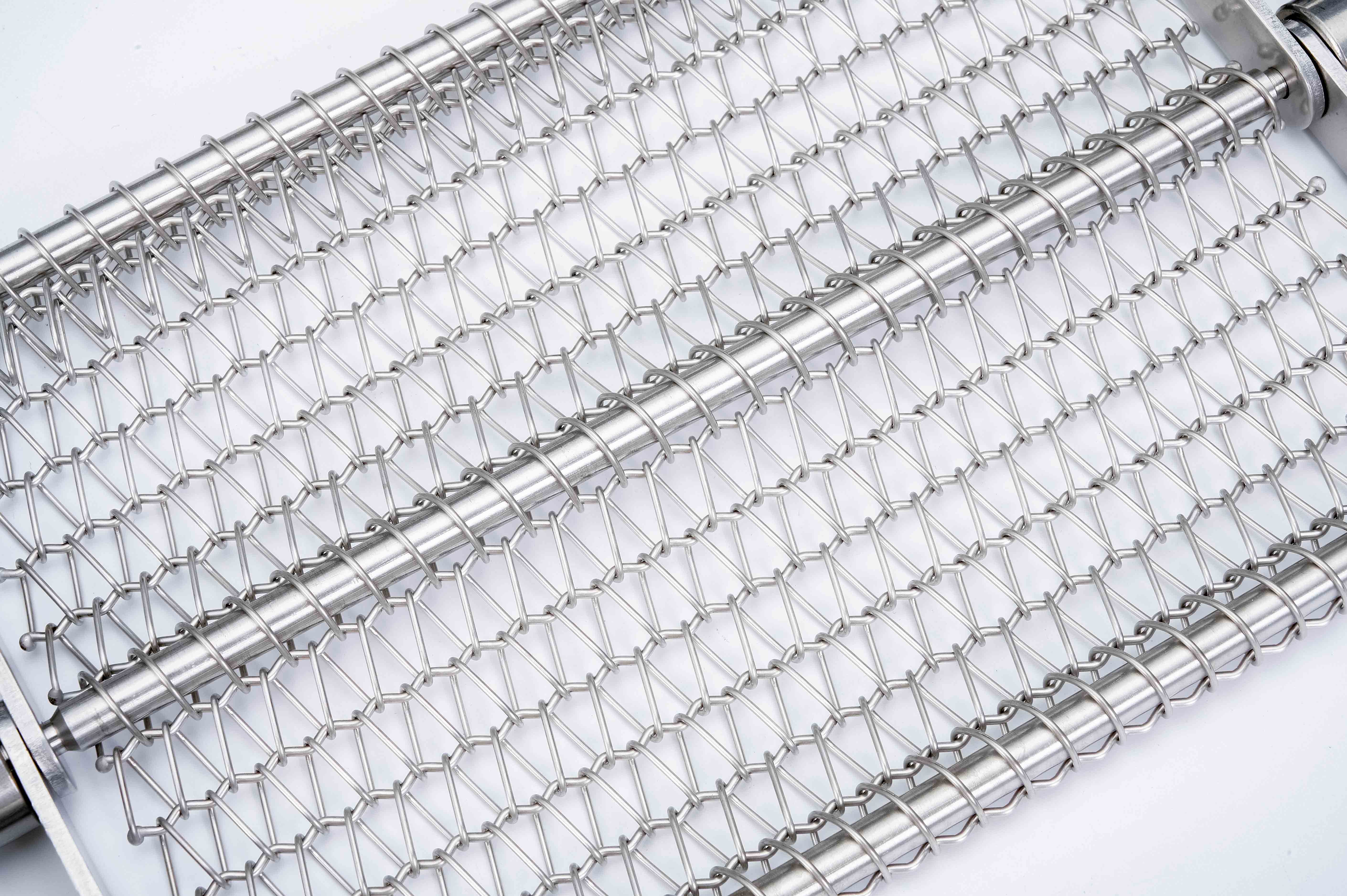 預制菜行業(yè)，在使用金屬輸送網(wǎng)帶的過程中，有哪些需要注意的事項