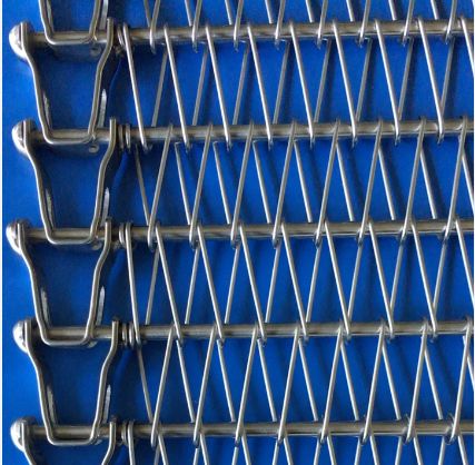 耐磨冷凍網(wǎng)帶通過對(duì)網(wǎng)帶制作的細(xì)節(jié)了解，讓品質(zhì)得到提升，產(chǎn)能得到滿足。